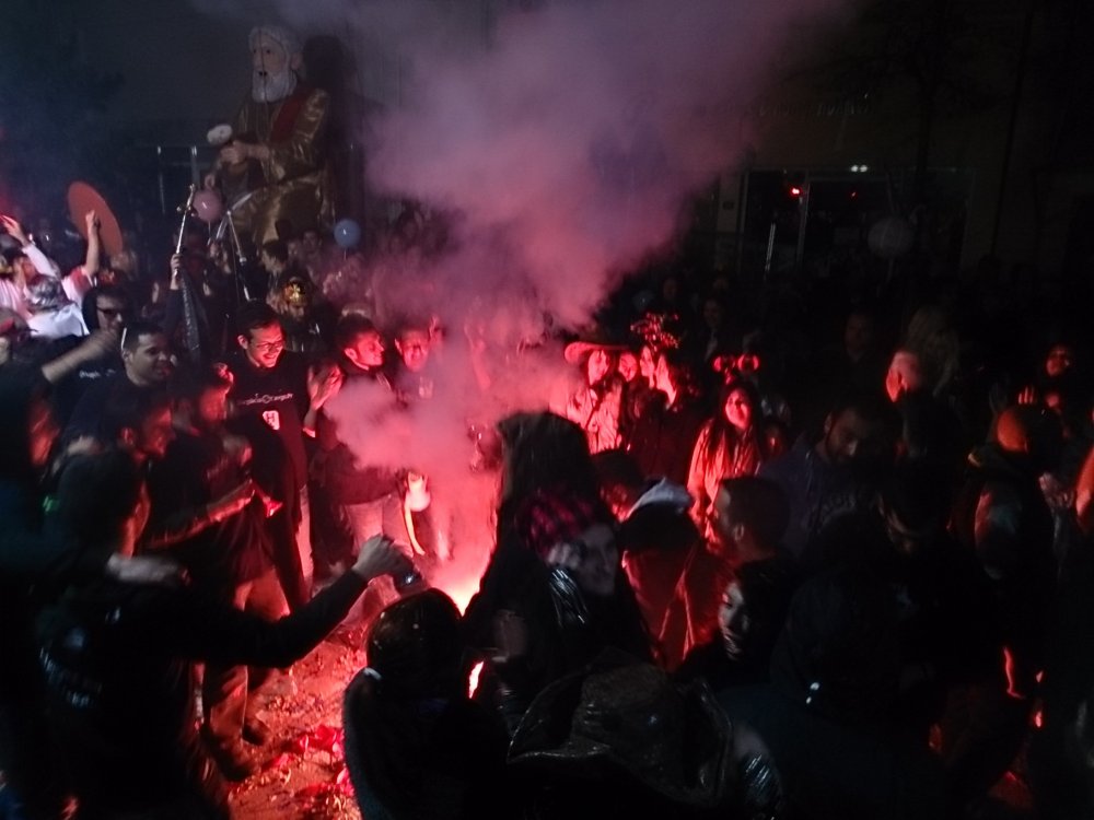 Άναμμα φωτιάς και γλέντι από το Σύλλογο Περιβολιωτών