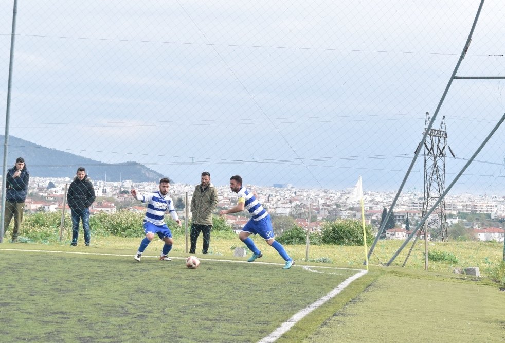 Το "διπλό" του Ρήγα σε εικόνες!