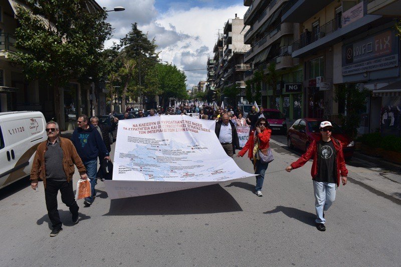 Πορεία ειρήνης στη Λάρισα 