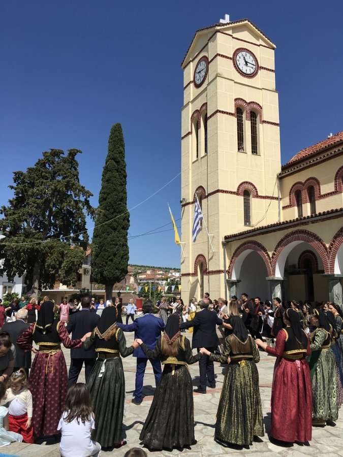 Με λαμπρότητα ο εορτασμός των Αγίων Κωνσταντίνου και Ελένης στο Βελεστίνο