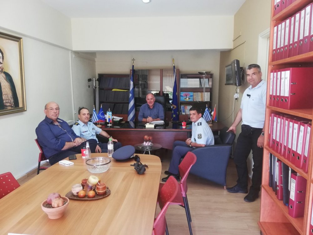  Τον Δήμαρχο Ρήγα Φεραίου επισκέφθηκε ο Διευθυντής Αστυνομίας Μαγνησίας
