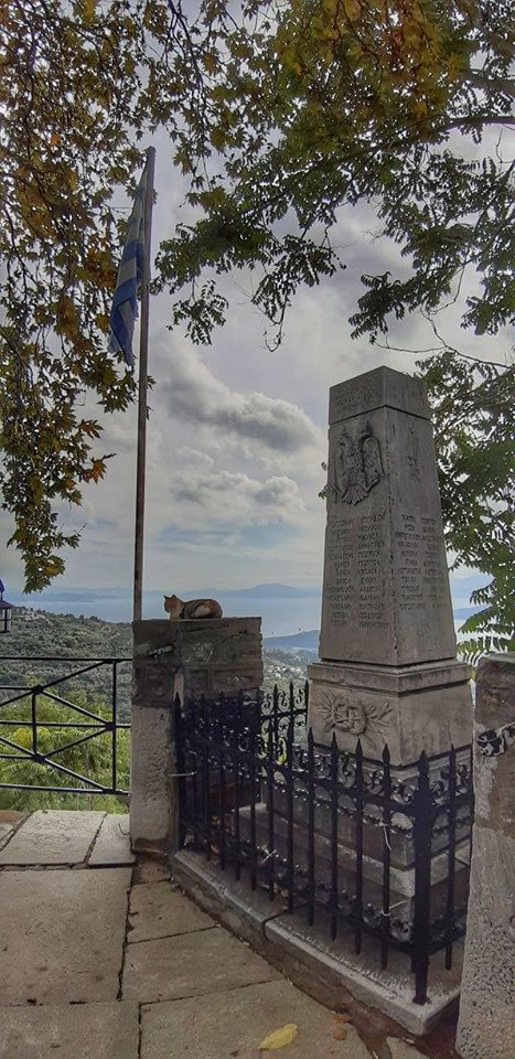 Η θέα από το μπαλκόνι του Πηλίου