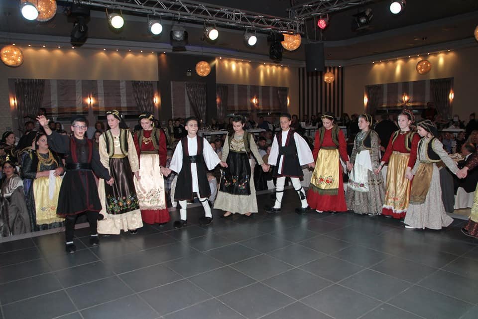 Φωτορεπορτάζ από το χορό του Συλλόγου Περιβολιωτών
