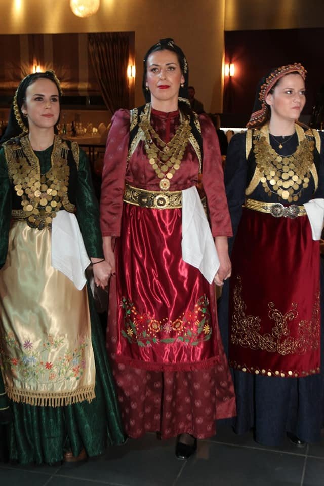 Φωτορεπορτάζ από το χορό του Συλλόγου Περιβολιωτών