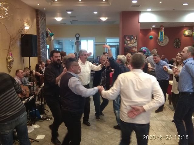 Φωτορεπορτάζ από το χορό των Μικρασιατών