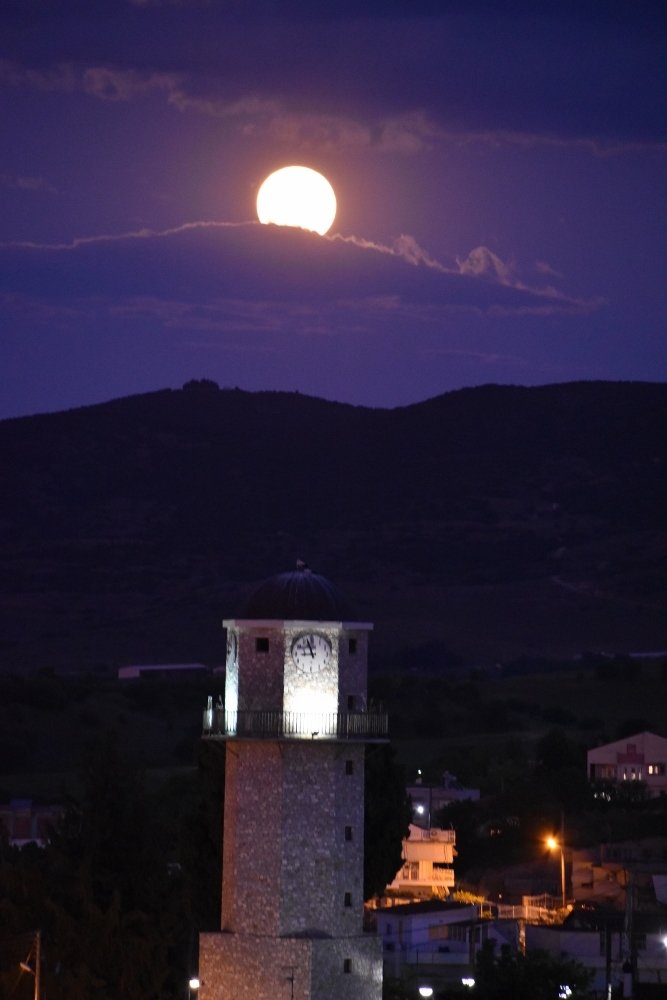 Η Υπερπανσέληνος στον ουρανό του Βελεστίνου