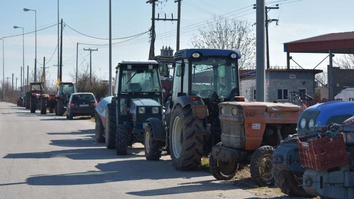 Μαζικά καλέσματα συμπαράστασης στον Νίκο Αγγελή