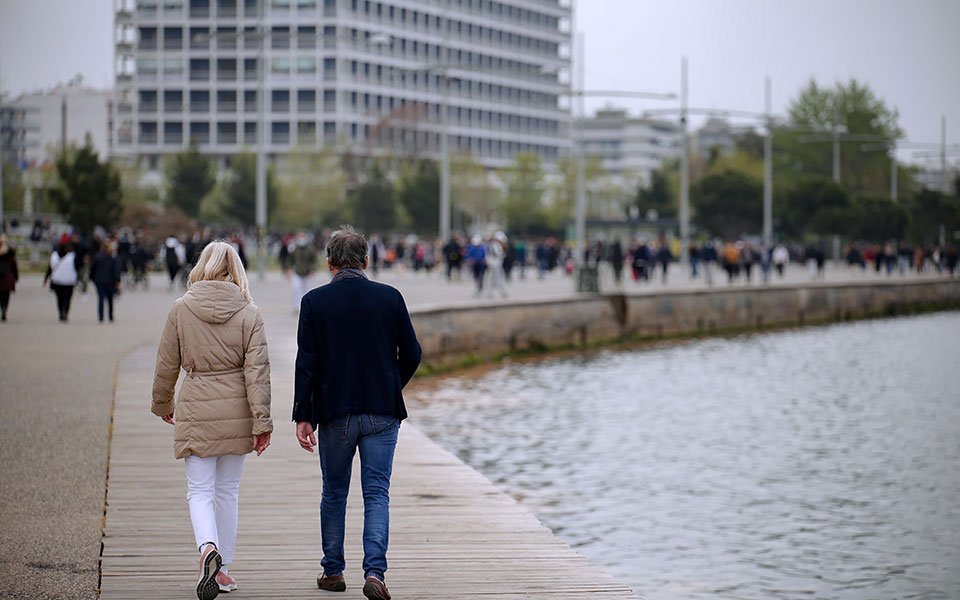 Κορωνοϊός: 1.829 κρούσματα - 841 διασωληνωμένοι - 65 θάνατοι