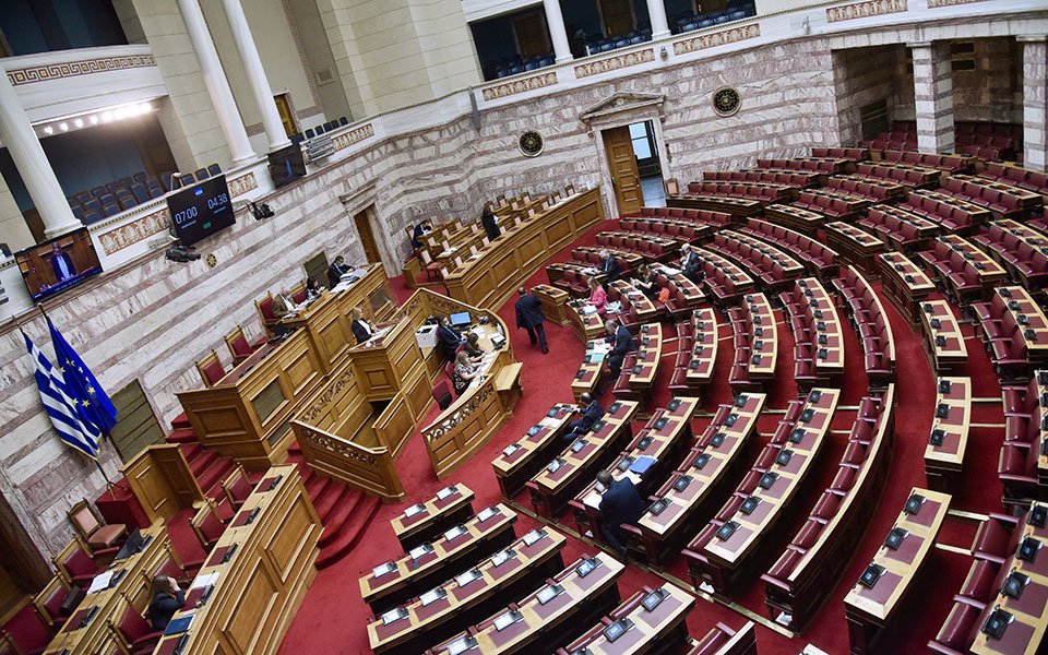 Ψηφίστηκε το αθλητικό νομοσχέδιο