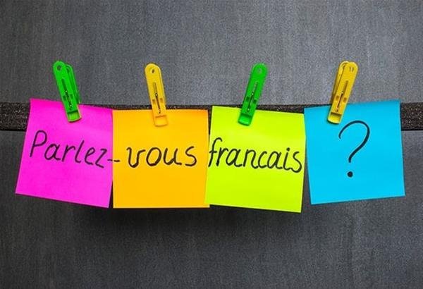 Παραδίδονται μαθήματα γαλλικών από έμπειρη καθηγήτρια