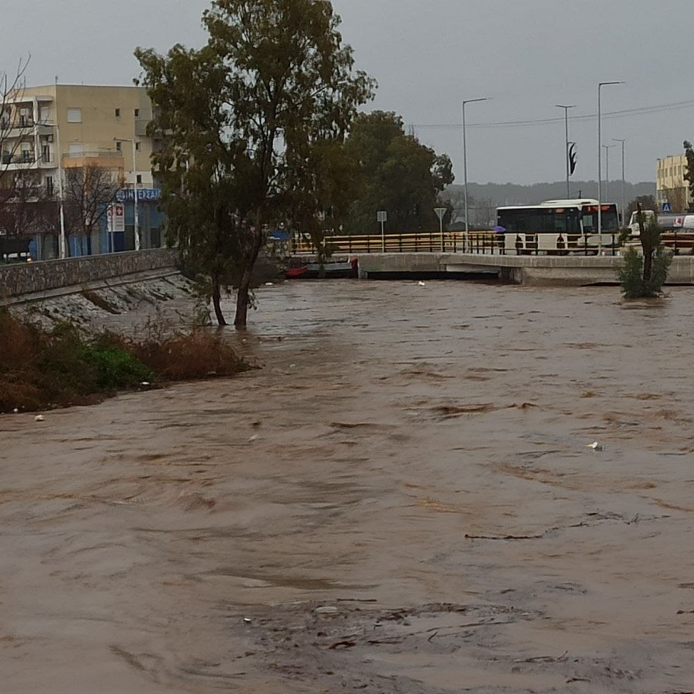 ΚΚΕ: Τα προβλήματα από την κακοκαιρία είναι αποτέλεσμα των ελλείψεων σε έργα και υποδομές