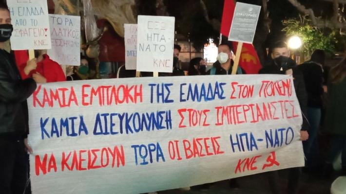 Πικετοφορία του ΚΚΕ εναντίον της εισβολής στην Ουκρανία