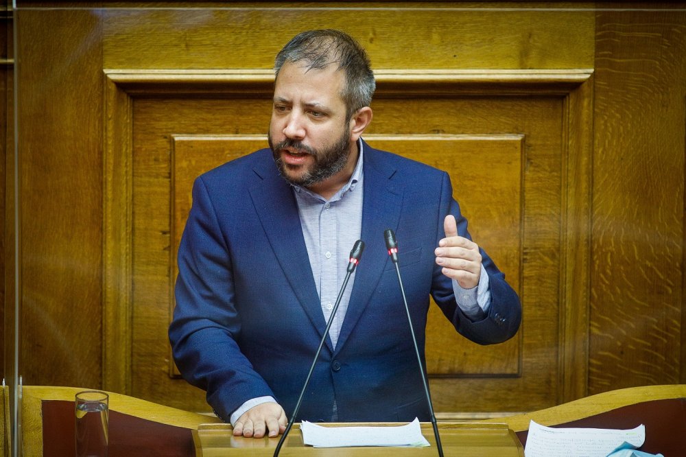 Εγγυήσεις ασφάλειας ζητά ο Αλ.Μεϊκόπουλος για τη μονάδα υγροποιημένου φυσικού αερίου στον Βόλο