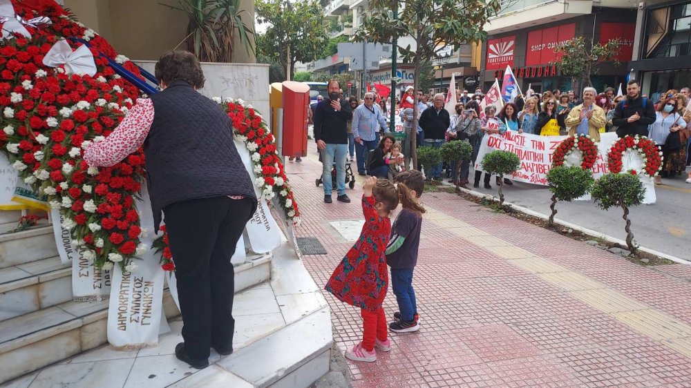 ΠΑΜΕ Μαγνησίας: Συγκέντρωση, πορεία και κατάθεση στεφάνων για την Εργατική Πρωτομαγιά