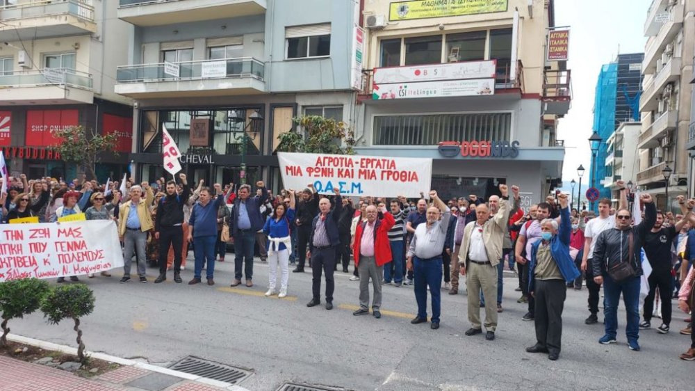 ΠΑΜΕ Μαγνησίας: Συγκέντρωση, πορεία και κατάθεση στεφάνων για την Εργατική Πρωτομαγιά