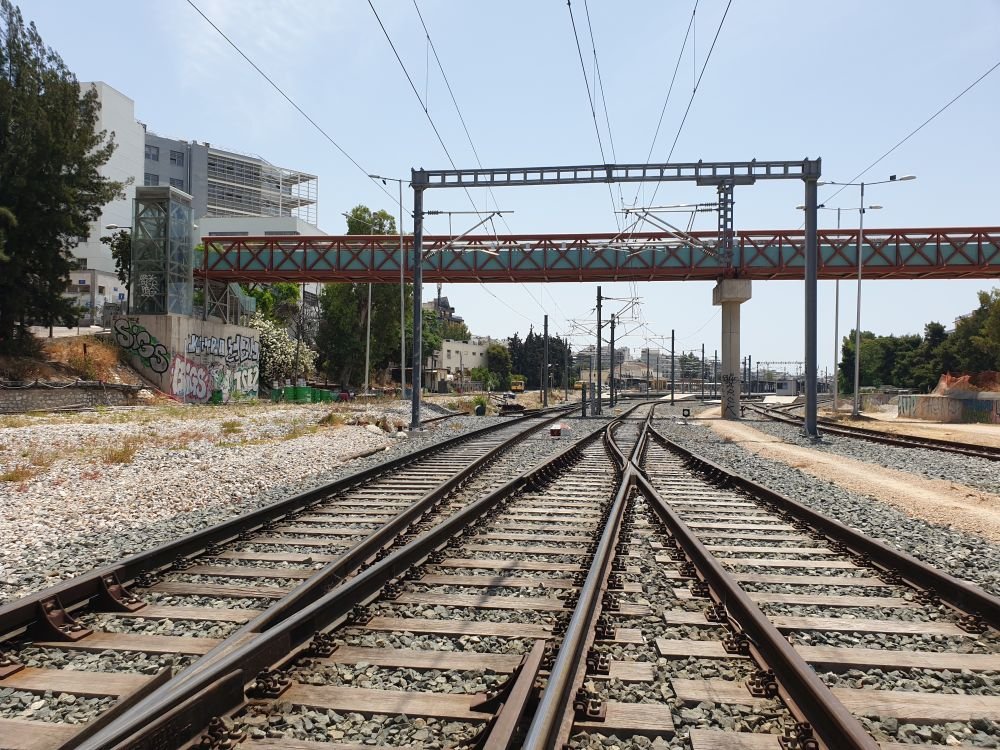 Yπογράφεται η σύμβαση ηλεκτροκίνησης στο τμήμα Λάρισα-Βόλος