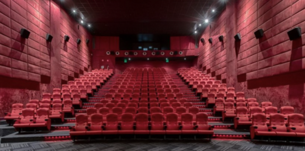 Προβάλλονται στα Village Cinemas