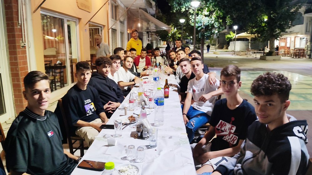 Ενωτικό δείπνο πριν την πρεμιέρα