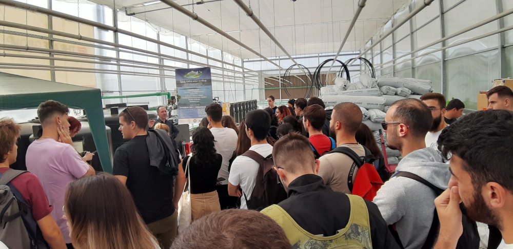 Θερμοκηπιακό Πάρκο Βελεστίνου: Εκπαίδευση στη Χρήση νέων τεχνολογιών