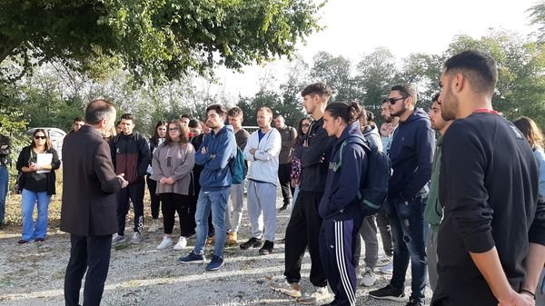 Θερμοκηπιακό Πάρκο Βελεστίνου: Εκπαίδευση στη Χρήση νέων τεχνολογιών