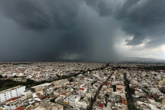 Έκτακτο δελτίο ΕΜΥ: Έρχονται διαδοχικά κύματα κακοκαιρίας – Επιδείνωση από σήμερα