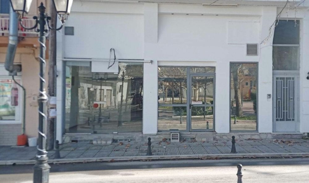 Ενοικιάζονται επαγγελματικοί χώροι στο Βελεστίνο