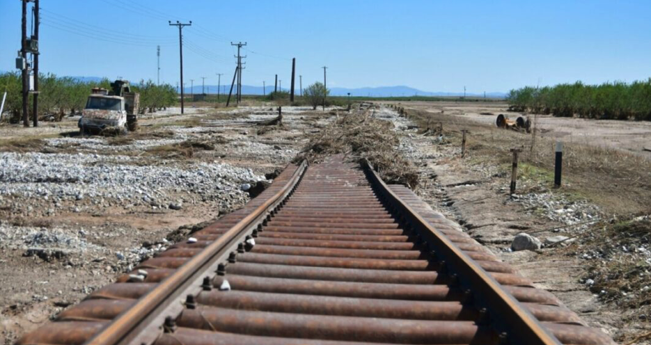Οι συνέπειες από τις καταστροφές στο σιδηροδρομικό δίκτυο της Θεσσαλίας