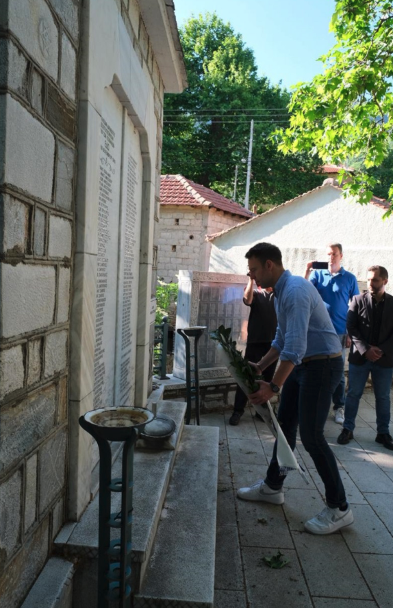 Εικόνες από την επίσκεψη του Στέφανου Κασσελάκη σε Κάρλα, Κανάλια και Δράκεια