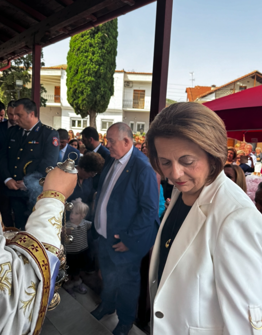 Πλήθος πιστών στους εορτασμούς των Αγίων Κωνσταντίνου και Ελένης