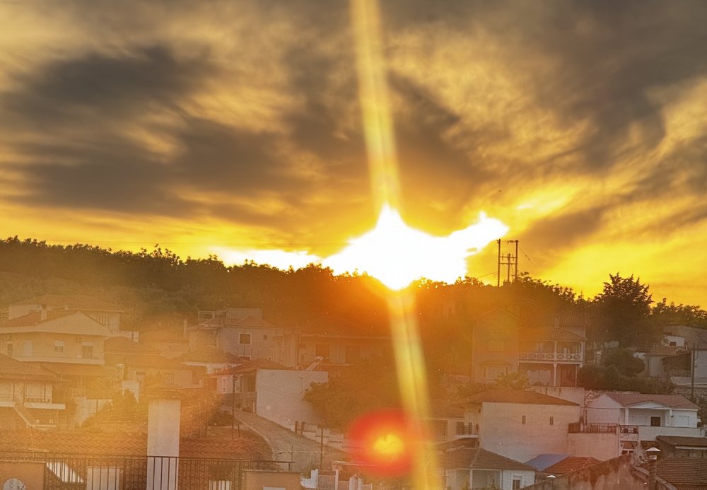 Οδηγίες για τον καύσωνα και κλιματιζόμενοι χώροι ενόψει καύσωνα