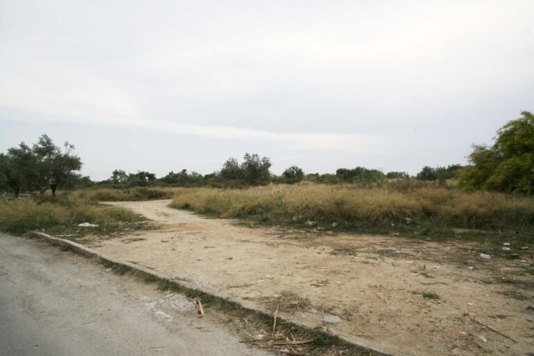 Ακαθάριστα οικόπεδα: Ολοκληρώνεται σήμερα η προθεσμία υποβολής δηλώσεων