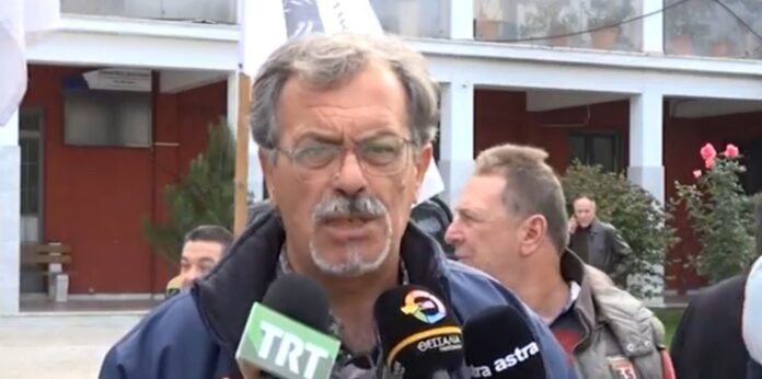Τρ. Κουρκουβέλας: "Μου κάηκαν 1.400 ελαιόδεντρα και δεν έχω πάρει ούτε ευρώ"