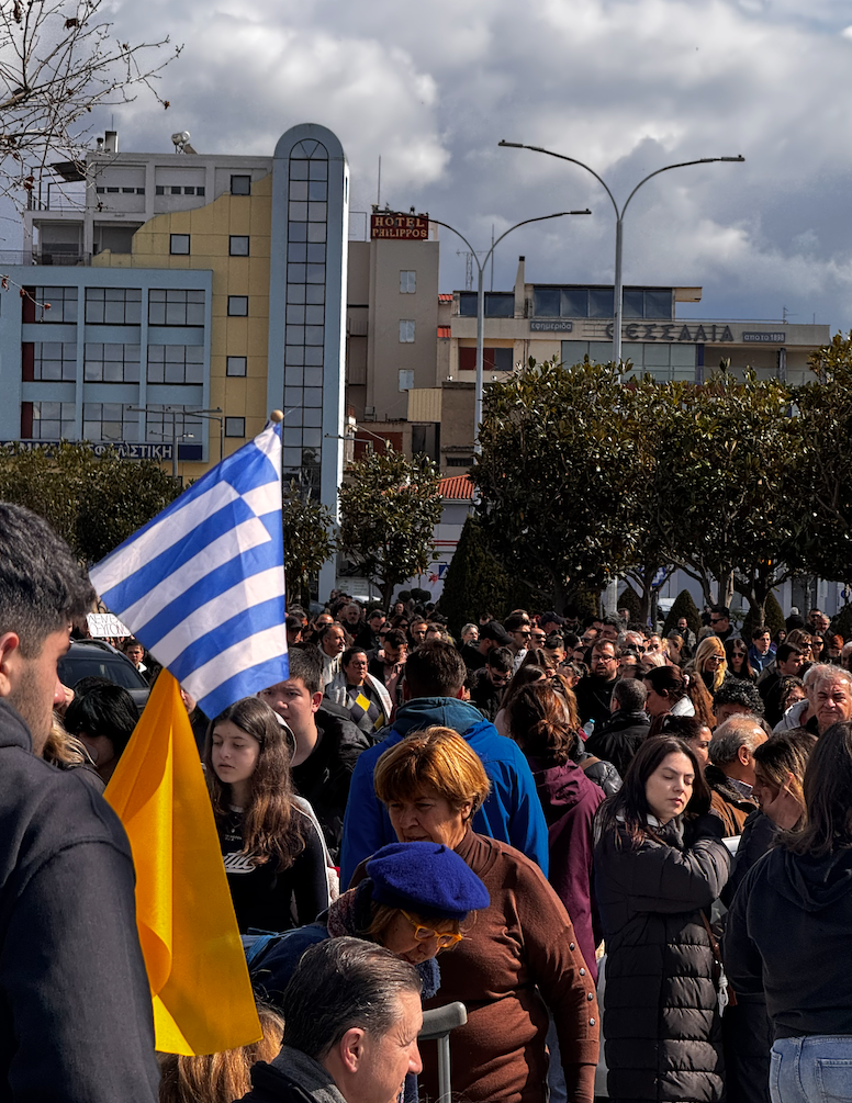 Μεγαλειώδης πορεία μνήμης και διαμαρτυρίας για τα Τέμπη στον Βόλο