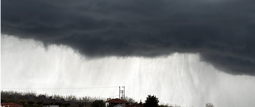 Ισχυρές βροχές και καταιγίδες από την Τρίτη τα ξημερώματα στη Θεσσαλία και τις Σποράδες