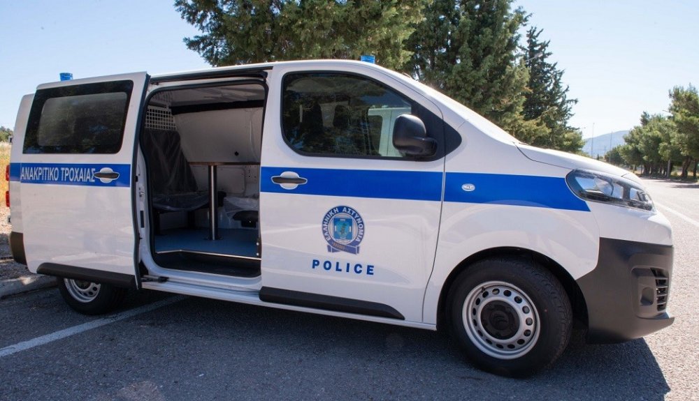 Εθνικής οδός: Εξετράπη αυτοκίνητο στο ύψος του Αερινού