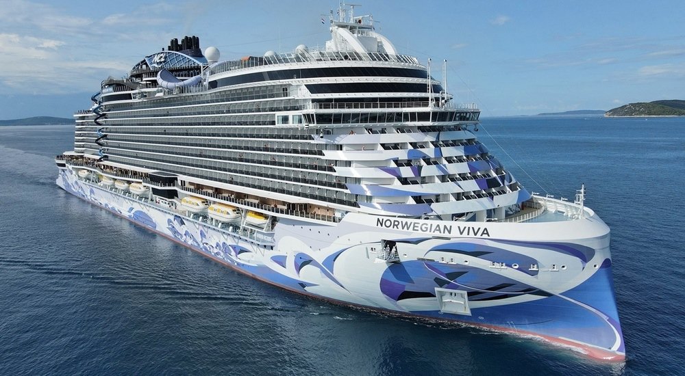 Στον Βόλο το "NORWEGIAN VIVA"