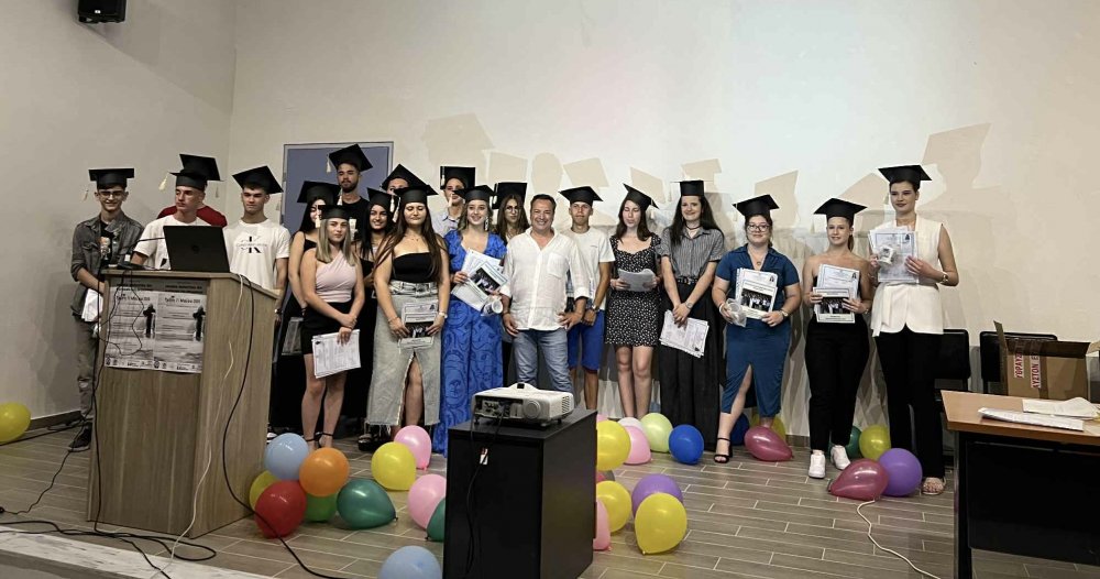 Μας μάθατε να παλεύουμε, να σκεφτόμαστε, να ονειρευόμαστε 