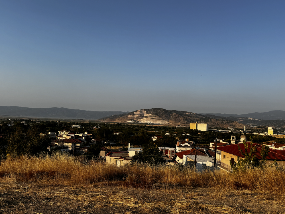 Πωλούνται οικόπεδα στο Πνευματικό Κέντρο Βελεστίνου