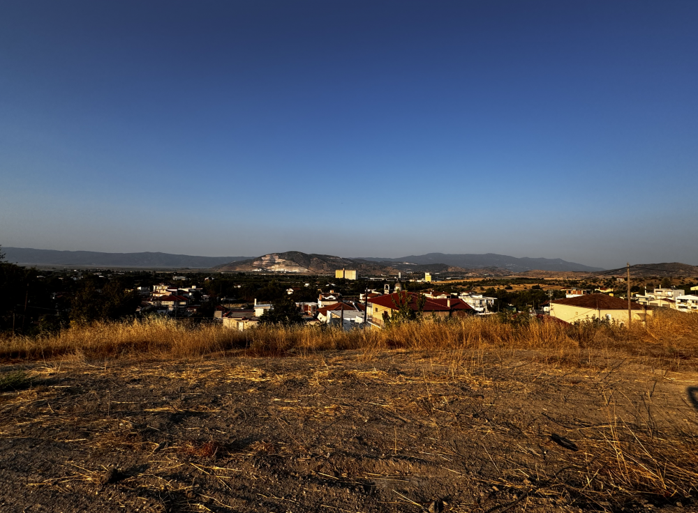 Πωλούνται οικόπεδα στο Πνευματικό Κέντρο Βελεστίνου