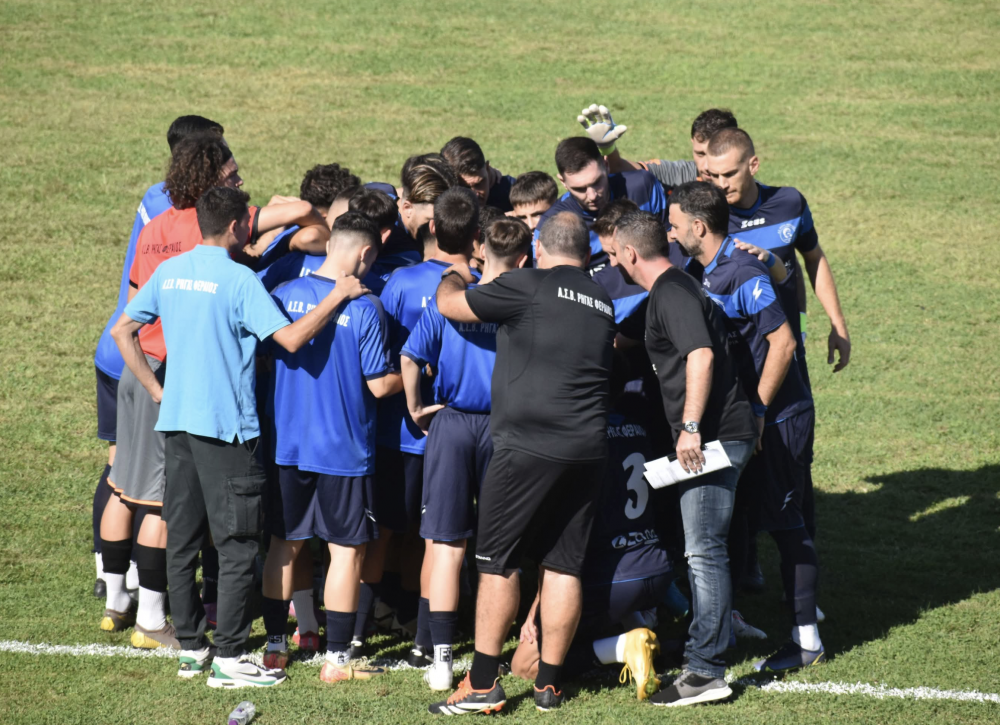 Κλικ από την αναμέτρηση Πιερικός - Ρήγας Φεραίος