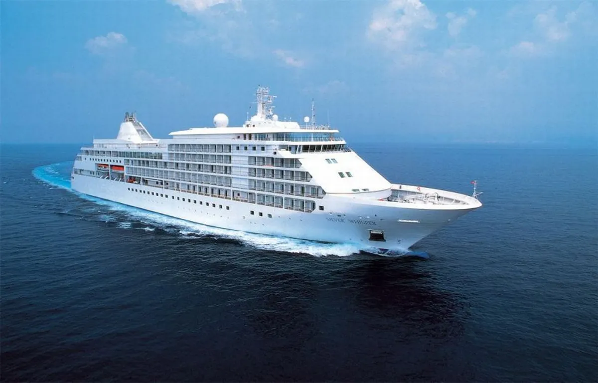 Στον Βόλο το SILVER WHISPER
