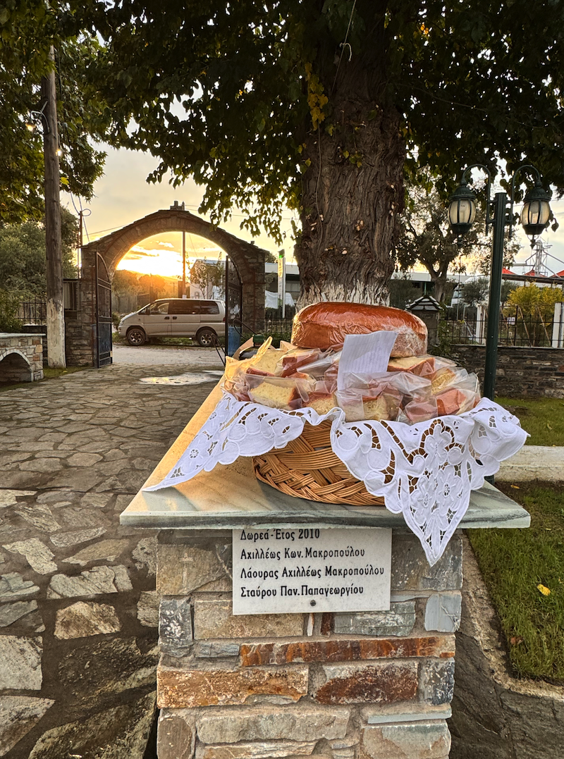 Με Λαμπρότητα οι Εορτασμοί στο Εξωκκλήσι των Αγίων Μηνά, Βίκτωρος και Βικεντίου στο Βελεστίνο