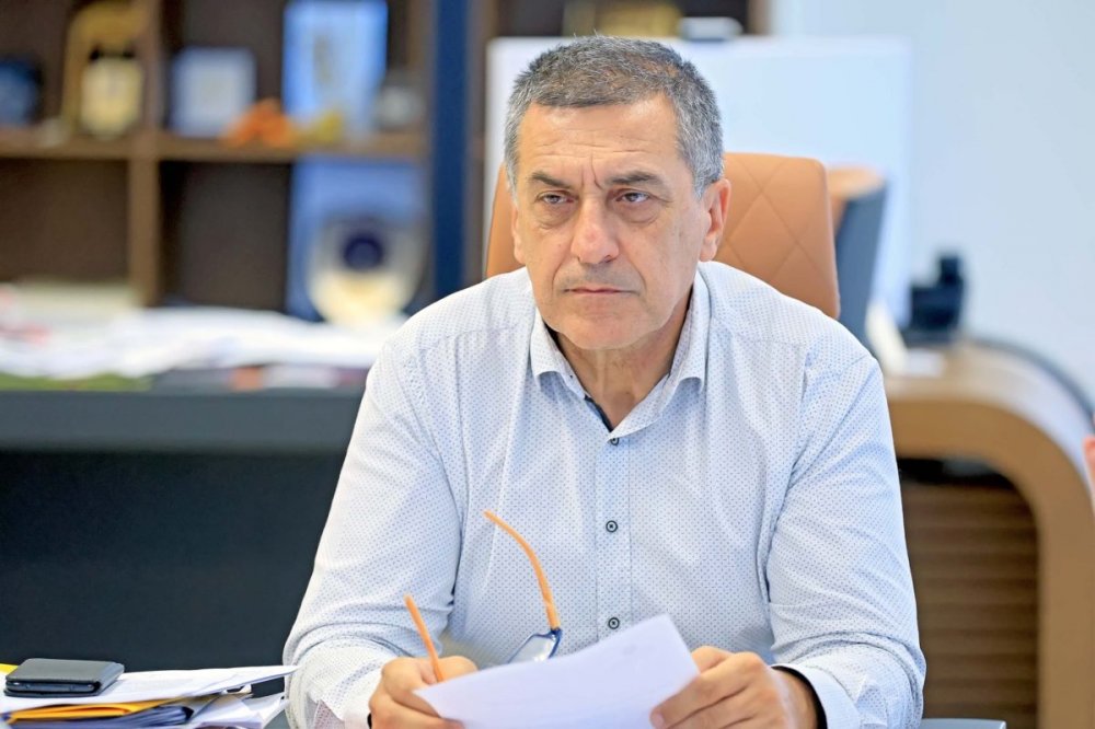  Εγώ που είμαι περιφερειάρχης Θεσσαλίας δεν προσκλήθηκα