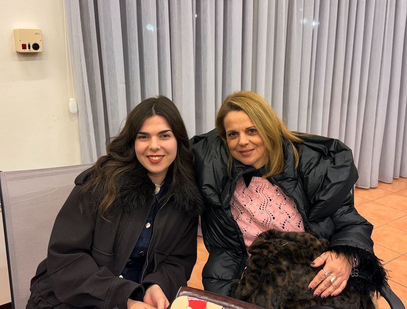 Εικόνες από την φωταγώγηση του χριστουγεννιάτικου δέντρου στο Αερινό