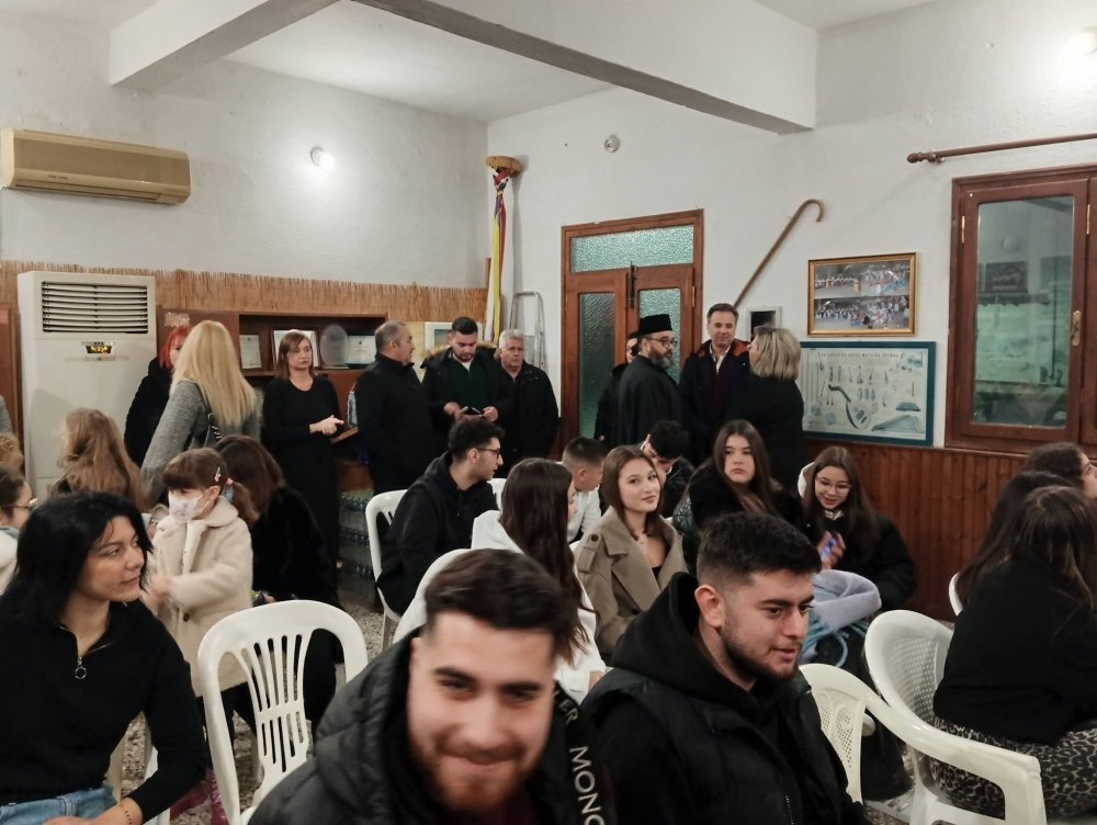 Εικόνες από την κοπή πίτας της Διάπλασης