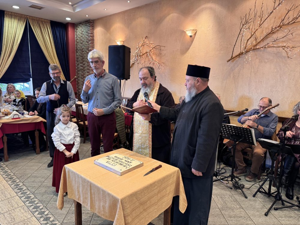 Βίντεο και εικόνες από την κοπή πίτας της Εστίας Μικρασιατών και Ποντίων