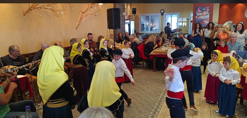 Βίντεο και εικόνες από την κοπή πίτας της Εστίας Μικρασιατών και Ποντίων