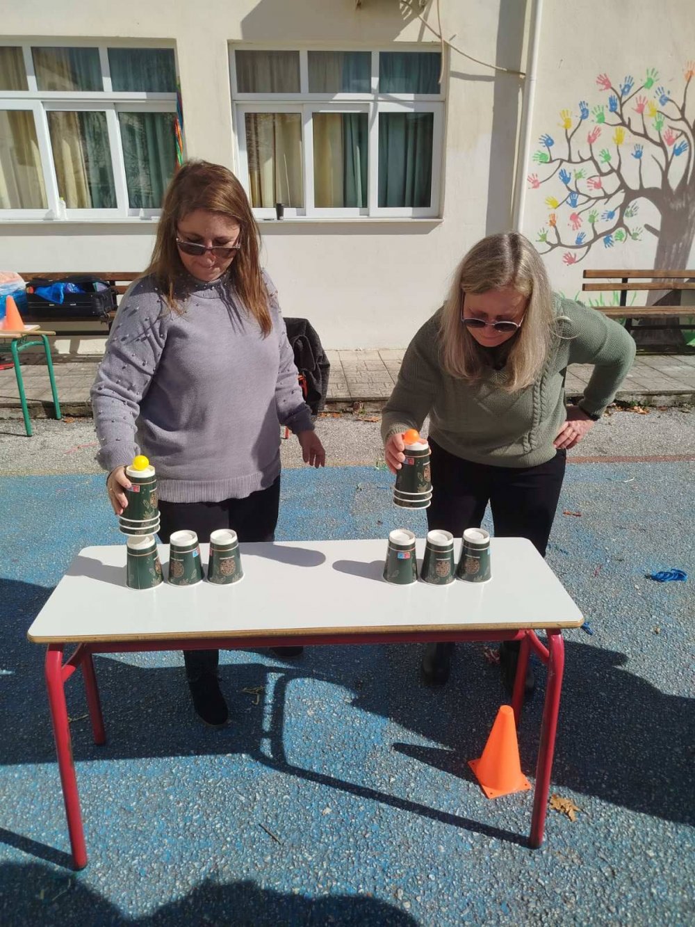 Με γαϊτανάκι και... Superman το Σχολείο Στεφανοβικείου