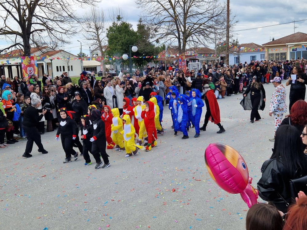 Με... Φραπέ και ΟΠΕΚΕΠΕ το Καρναβάλι Στεφανοβικείου