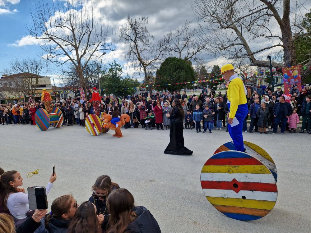 Με... Φραπέ και ΟΠΕΚΕΠΕ το Καρναβάλι Στεφανοβικείου